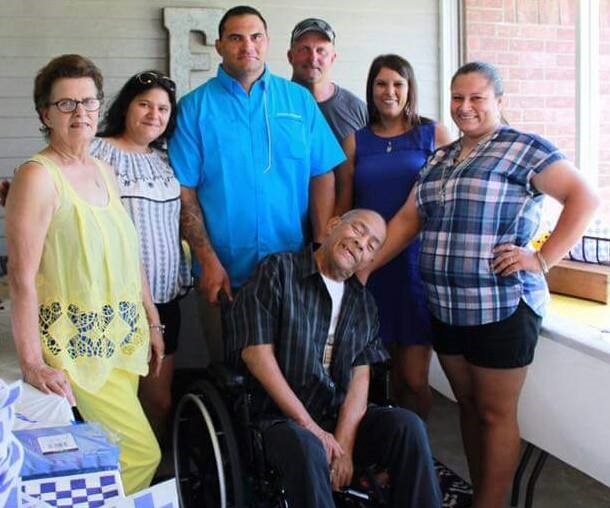 Richard and Sandra (Tauzin) Flores  and children (2016)